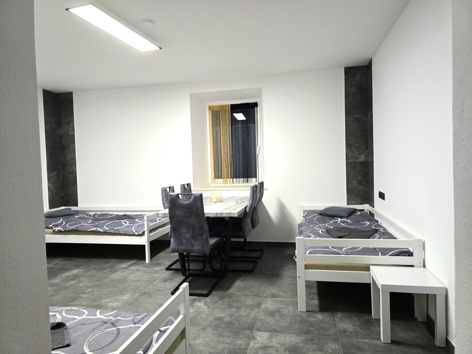 Apartment Rentcenter79 *